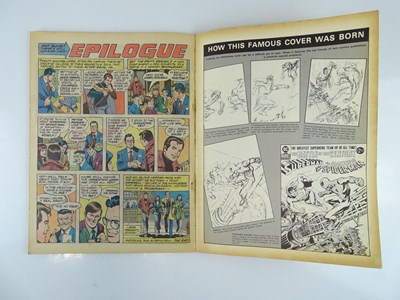 Lot 390 - SUPERMAN vs AMAZING SPIDER-MAN #1 - (1976 -...