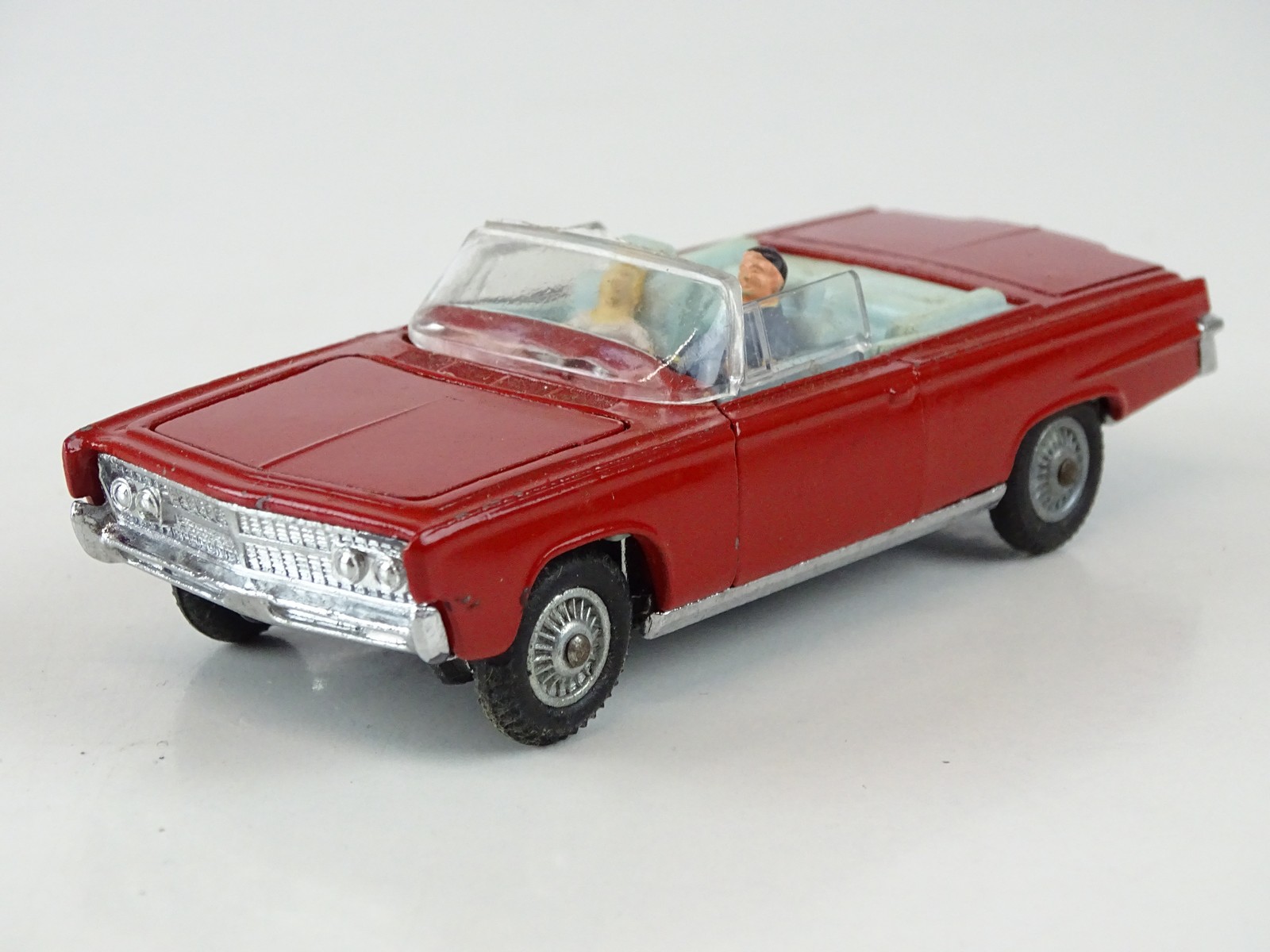 CORGI TOYS Chrysler Imperial イギリス製 Chrysler Imperial (246) – Corgi Model Club USA