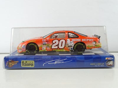 Lot 101 - A group of 1:24 and 1:32 scale diecast...