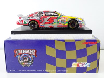 Lot 101 - A group of 1:24 and 1:32 scale diecast...