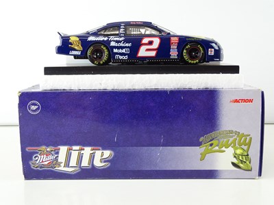 Lot 101 - A group of 1:24 and 1:32 scale diecast...