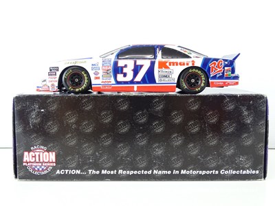 Lot 101 - A group of 1:24 and 1:32 scale diecast...