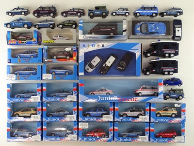 Lot 118 - A mixed group of boxed and unboxed diecast...