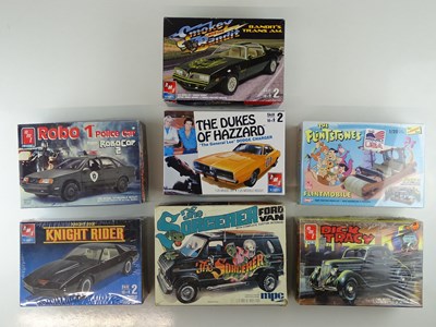 Lot 168 - A group of TV/Film related plastic model kits...