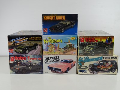 Lot 168 - A group of TV/Film related plastic model kits...