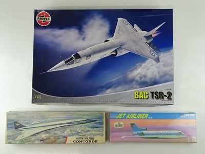 Lot 188 - A group of unbuilt 1:48/100/144 scale plastic...