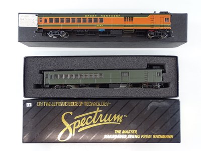 Lot 224 - A pair of SPECTRUM HO Gauge American outline...