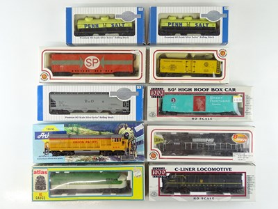 Lot 227 - A group of American outline HO Gauge diesel...