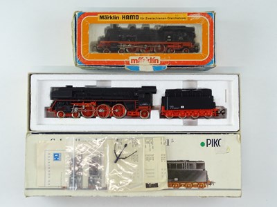 Lot 233 - A pair of German outline HO Gauge steam...