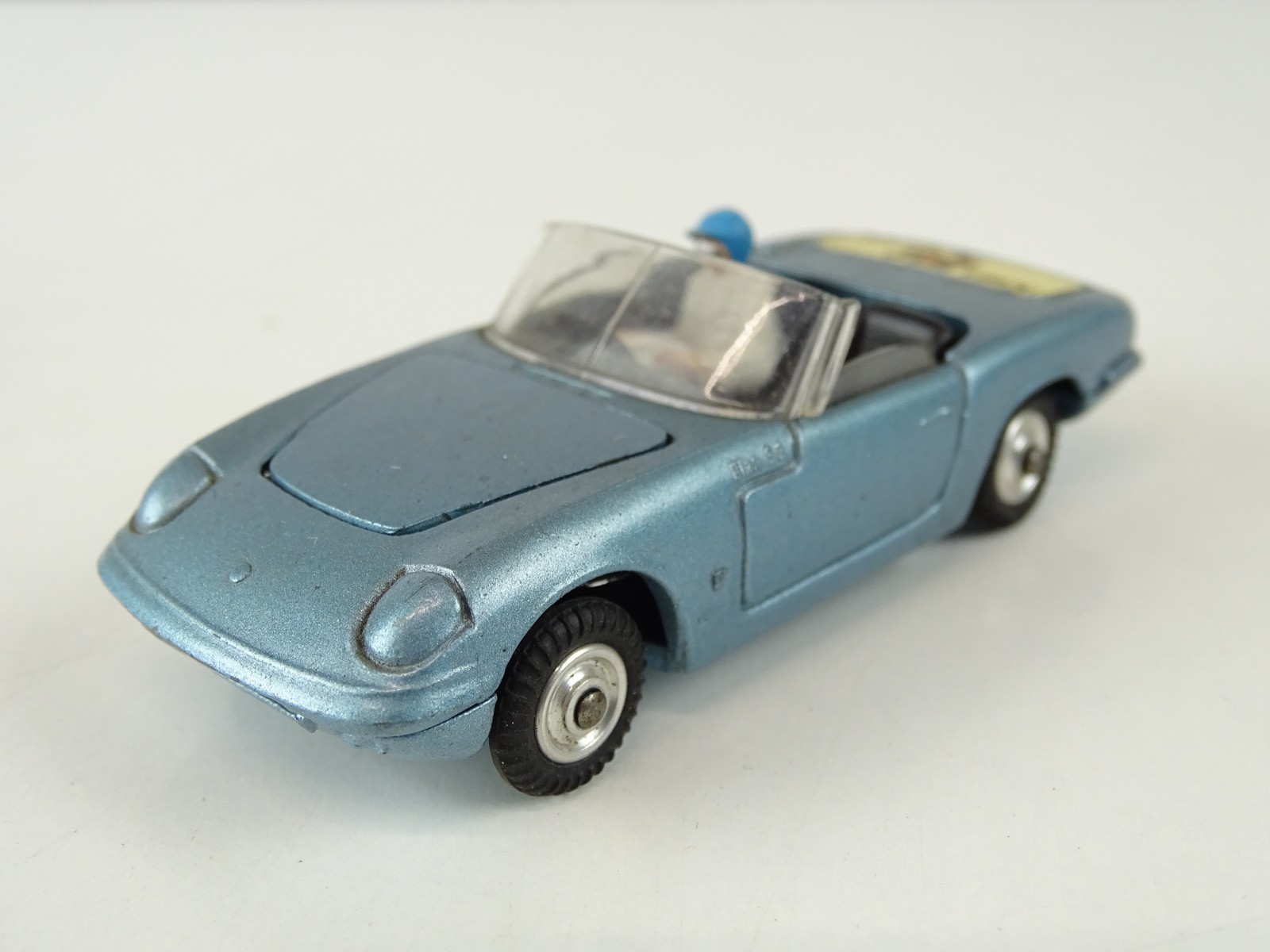 Corgi lotus cheap elan