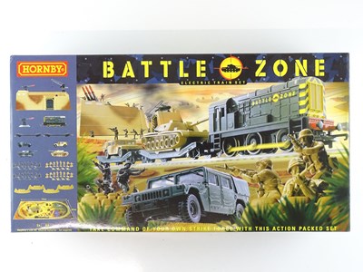 Lot 265 - A HORNBY T1501 OO Gauge Battle Zone train set,...