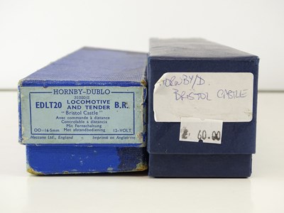 Lot 271 - A pair of OO Gauge HORNBY DUBLO 3-rail Castle...
