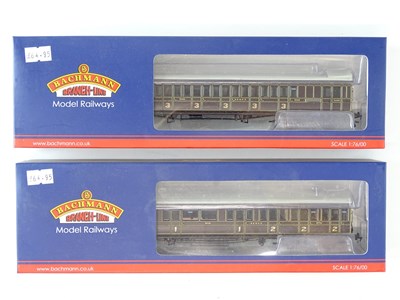 Lot 285 - A pair of BACHMANN OO Gauge SE&CR Birdcage...