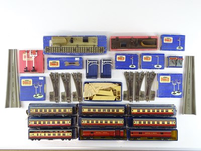 Lot 291 - A group of mixed 3-rail OO Gauge coaches,...