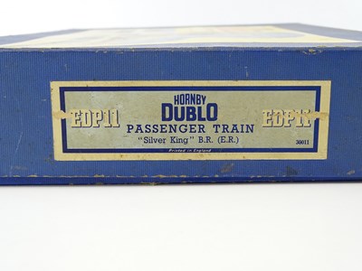 Lot 303 - A HORNBY DUBLO EDP11 OO Gauge 3-rail "Silver...