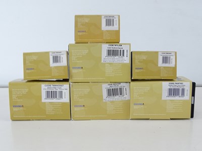 Lot 323 - A quantity of 1:76 Scale military cars, vans...