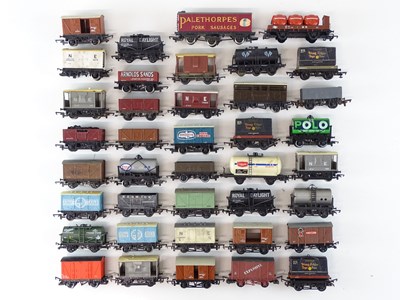 Lot 327 - A group of unboxed OO Gauge wagons by HORNBY...