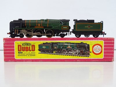 Lot 373 - A HORNBY DUBLO OO Gauge 2-rail 2235 West...