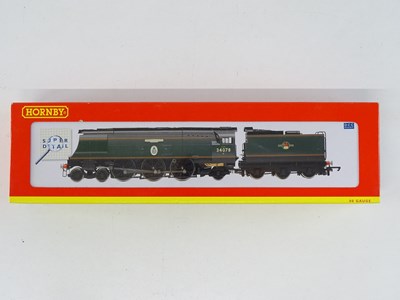 Lot 380 - A HORNBY OO Gauge R2458 Battle of Britain...