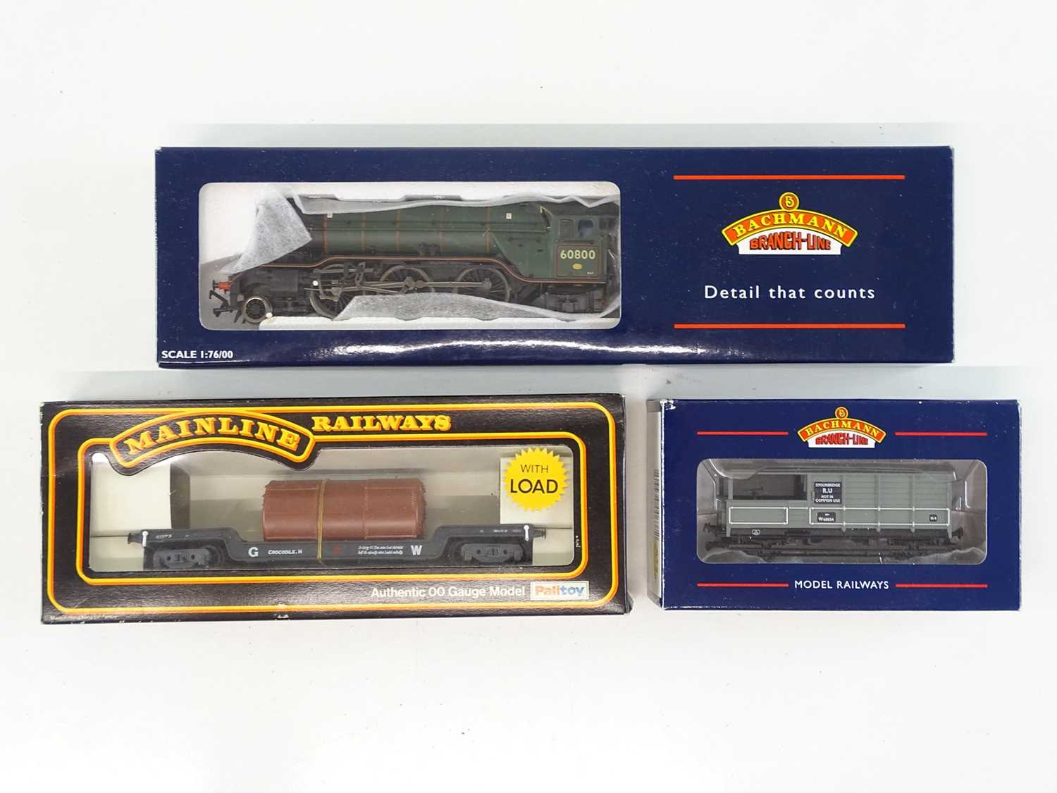 Lot 384 - A BACHMANN OO Gauge class V2 steam locomotive...