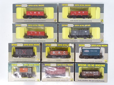 Lot 444 - A mixed group of WRENN OO gauge wagons - VG in...