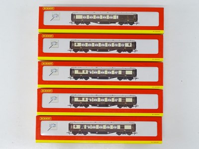 Lot 469 - A group of HORNBY OO Gauge super detail...