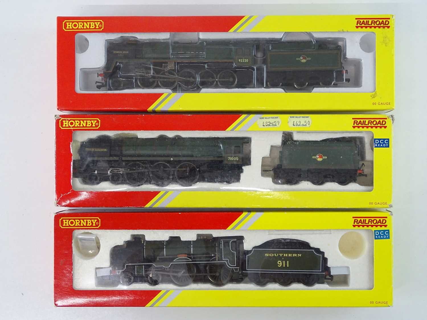 Lot 496 - A group of HORNBY OO Gauge Railroad series...