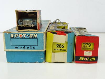 Lot 50 - A group of TRI-ANG SPOT-ON cars and lorry...