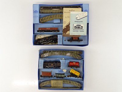 Lot 526 - A pair of HORNBY DUBLO OO Gauge 3-rail EDG17...