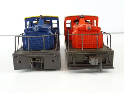 Lot 561 - A pair of ATLAS O Gauge American outline 0-6-0...
