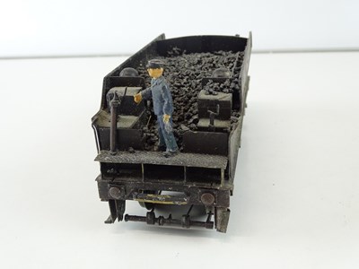 Lot 569 - A kit built finescale O Gauge class 28xx 2-8-0...