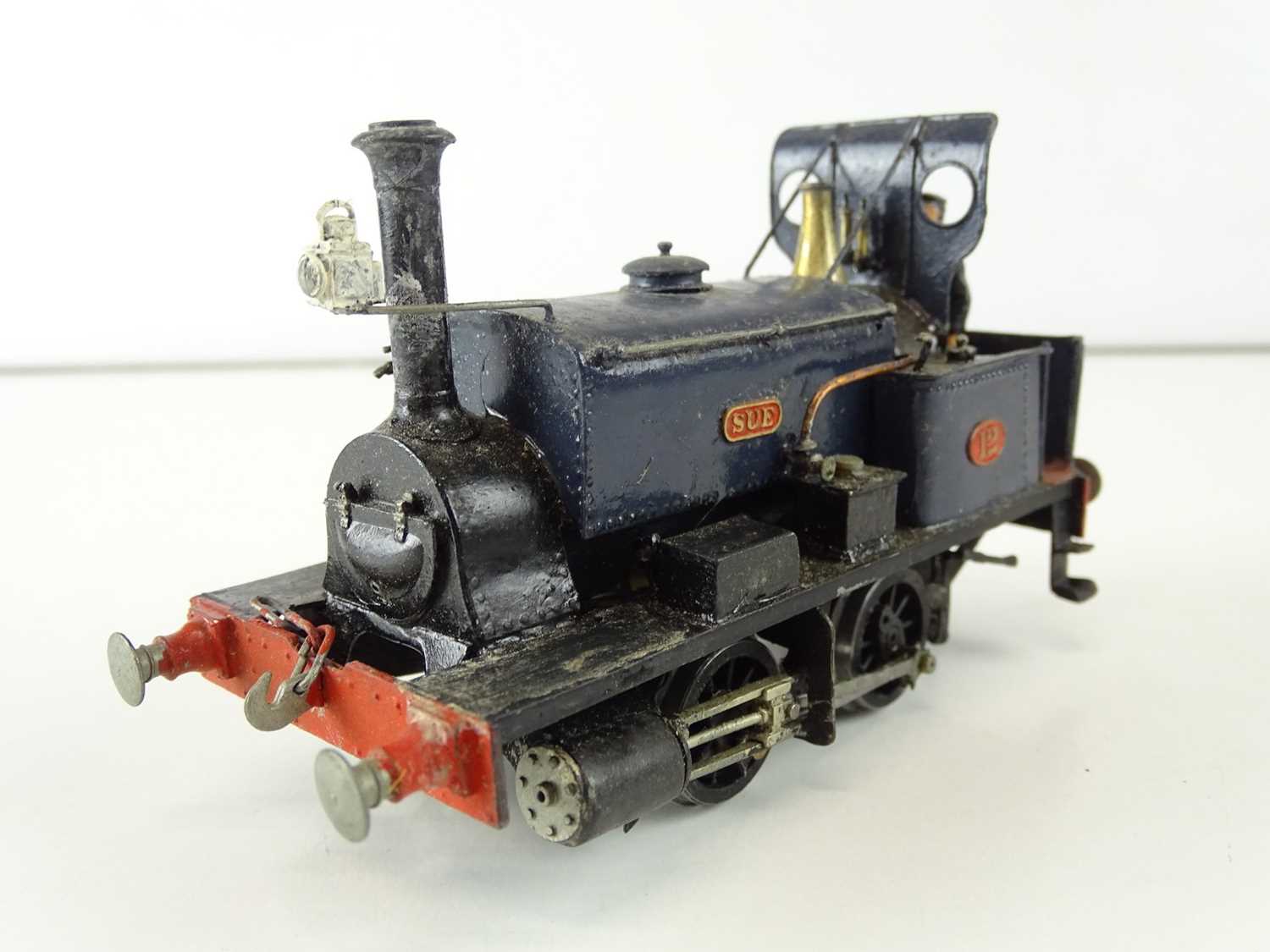 Lot 573 - A kit built finescale O Gauge Manning Wardle 0-...