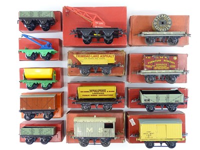 Lot 591 - A mixed group of HORNBY O Gauge wagons from...