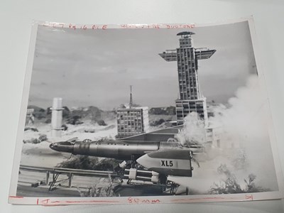 Lot 272 - STINGRAY, FIREBALL XL-5 (1960's) - (6 in Lot) -...