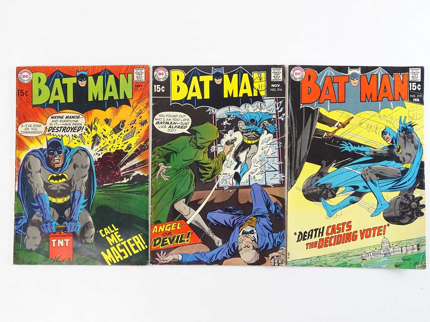 Lot 11 - BATMAN #215, 216, 219 - (3 in Lot) - (1969/70 -...