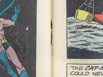 Lot 13 - DETECTIVE COMICS: BATMAN #318 - (1963 - DC -...