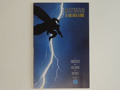 Lot 196 - BATMAN: DARK KNIGHT RETURNS #1 - (1986 - DC) -...