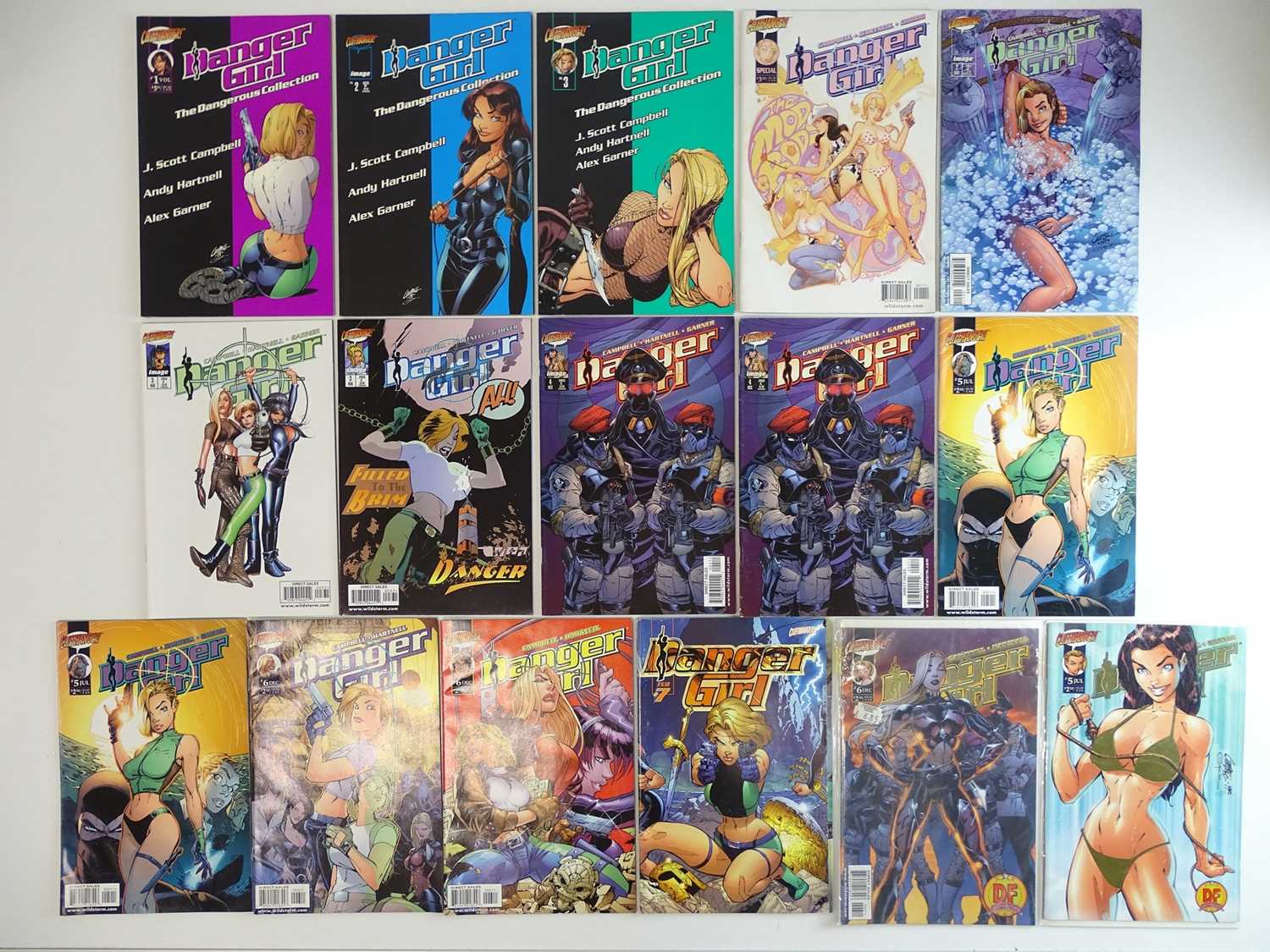 Lot 205 - DANGER GIRL LOT - (16 in Lot) - (1998/2001 -...