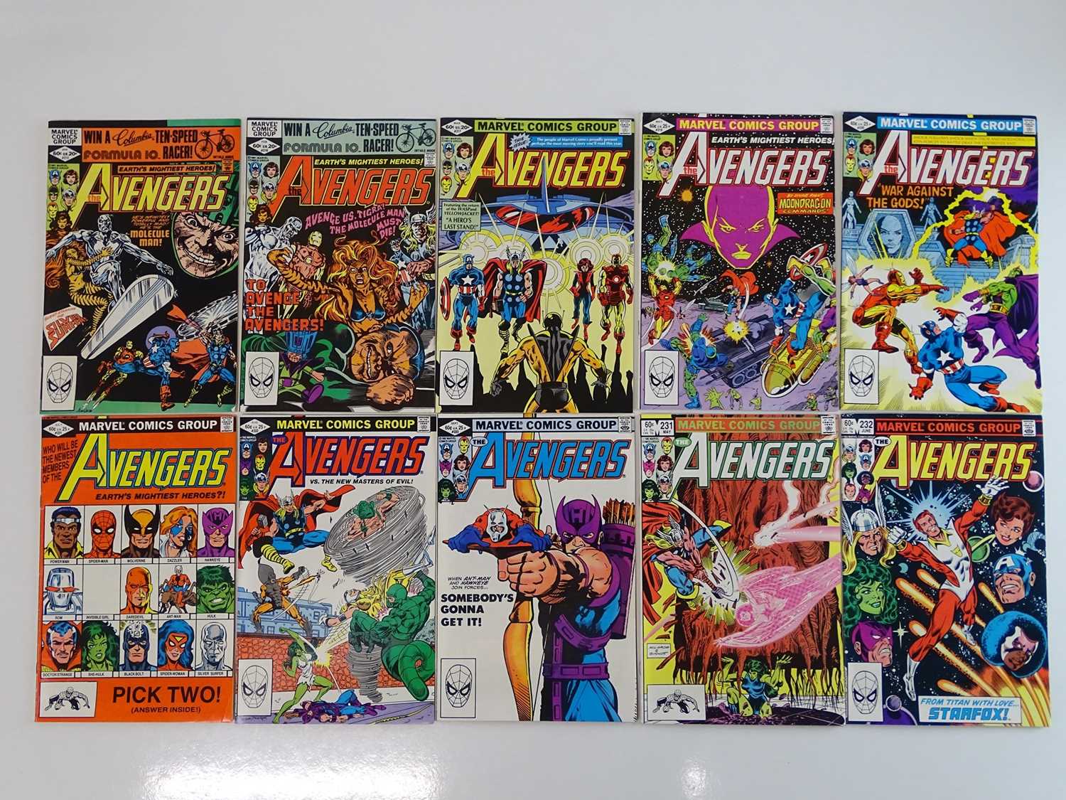 Lot 258 - AVENGERS #215, 216, 217, 219, 220, 221, 222,...