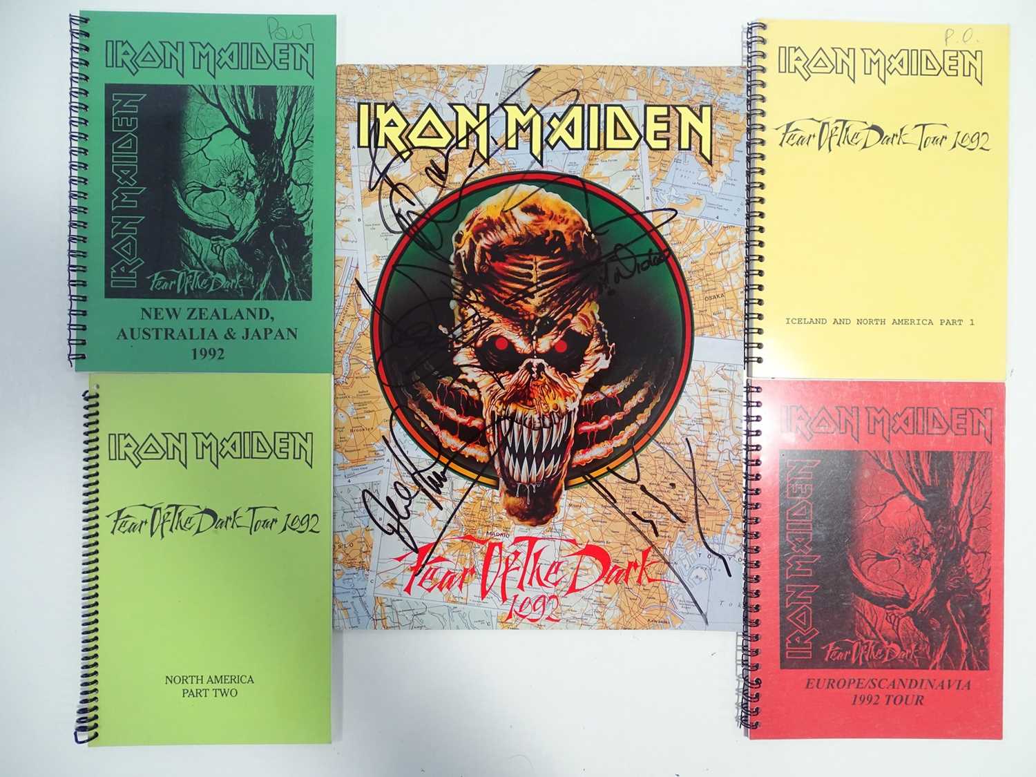 Lot 780 - IRON MAIDEN - 'Fear Of The Dark' 1992 tour : a...