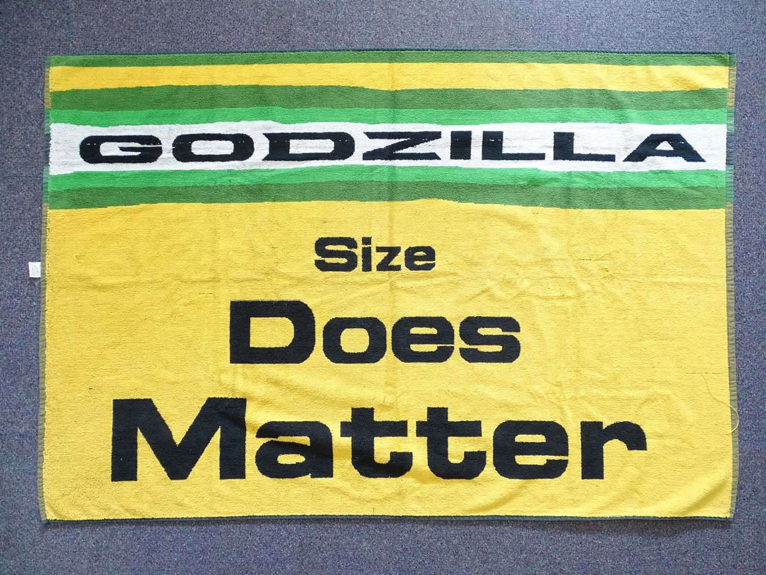 Lot 397 - GODZILLA (1998) - A GODZILLA 'Size Does Matter'...