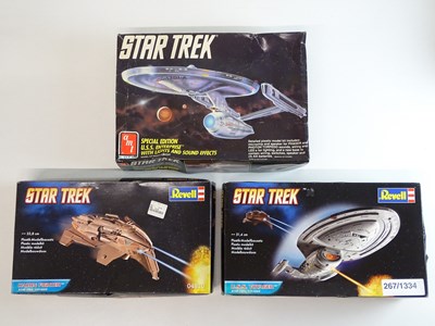 Lot 456 - A group of STAR TREK unbuilt plastic kits by...