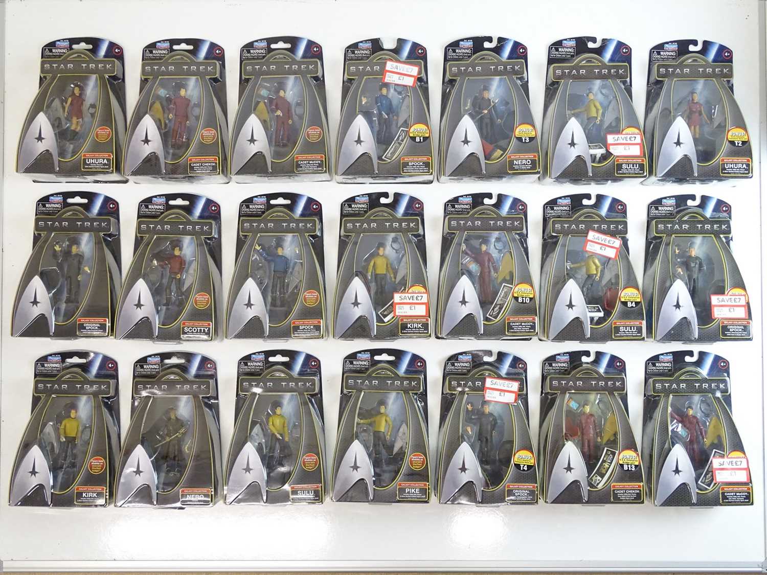 Lot 460 - A large collection of STAR TREK Galaxy...