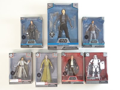 Lot 486 - A group of STAR WARS Elite series poseable...