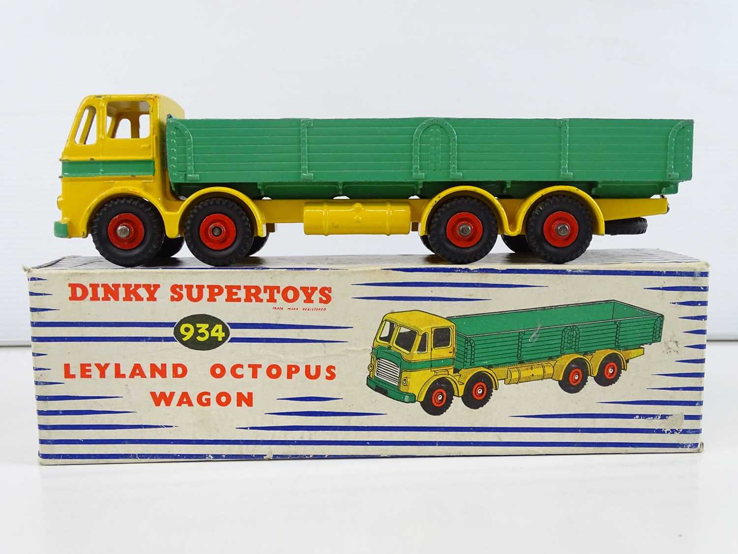 Lot 14 - A DINKY 934 Leyland Octopus Wagon, in...