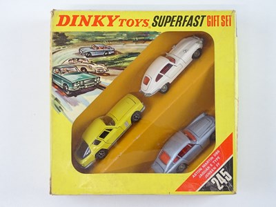 Lot 148 - A DINKY 245 Superfast Gift Set, comprising a...