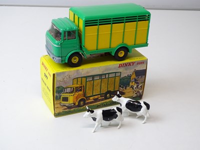 Lot 207 - A FRENCH DINKY 577 "Betaillere Berliet" Cattle...