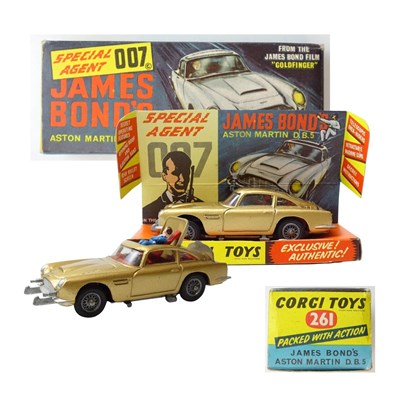 Lot 220 - A CORGI Toys 261 James Bond's Aston Martin in...