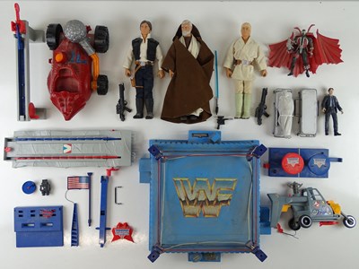 Lot 238 - A group of vintage toy figures and other...