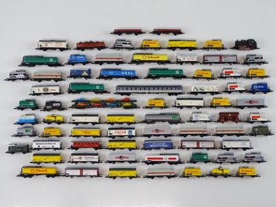 Lot 241 - A large quantity of unboxed MARKLIN Z gauge...